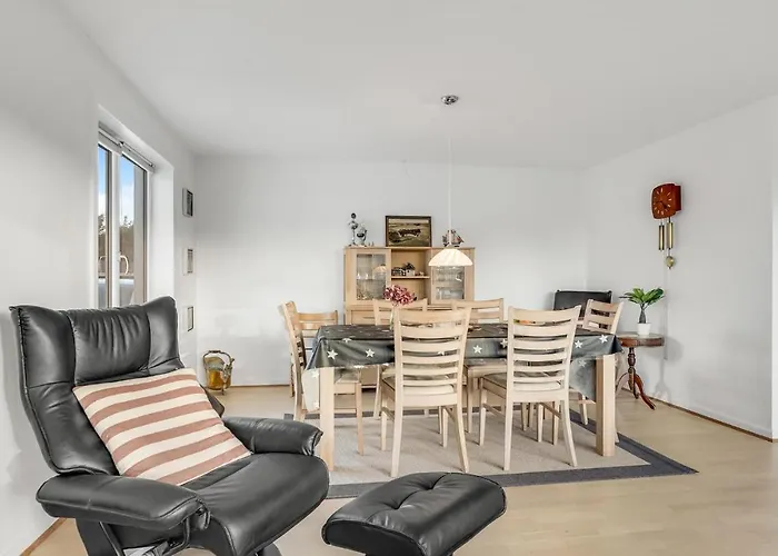 2 Bedroom Lovely In Tatil Evi *